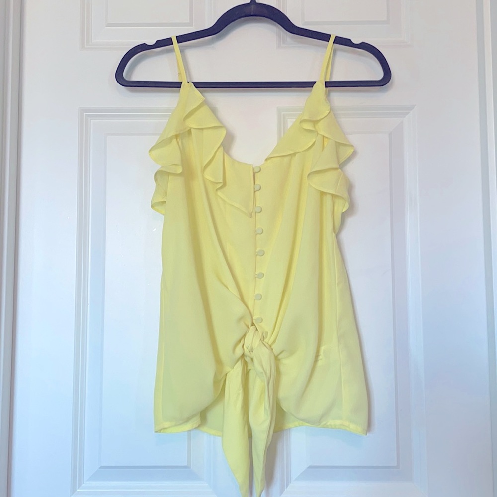 Dex pastel yellow ruffled top